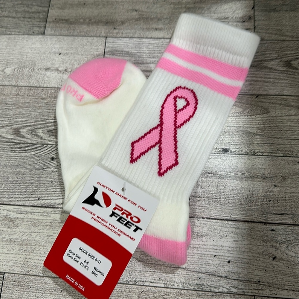 Pink breast cancer awareness pro feet athletic socks new